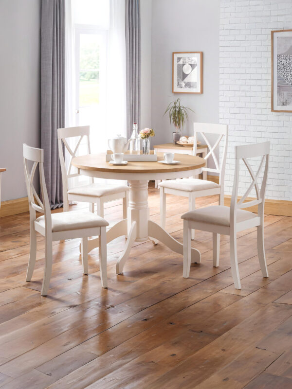 Davenport Round 4 Seater Dining Table - Image 4