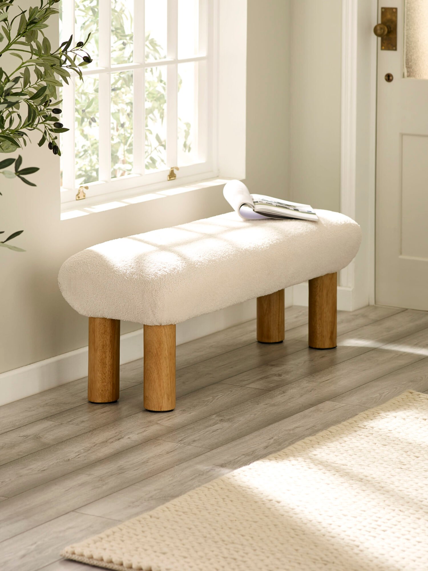 FRE003_1 Freya White Boucle Upholstered Low Bench with Solid Wood Legs