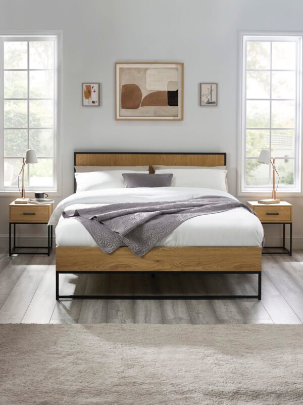Harlow Light Oak Effect 1 Drawer Bedside Table - Image 12