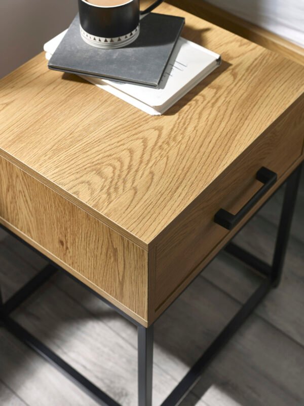 Harlow Light Oak Effect 1 Drawer Bedside Table - Image 7