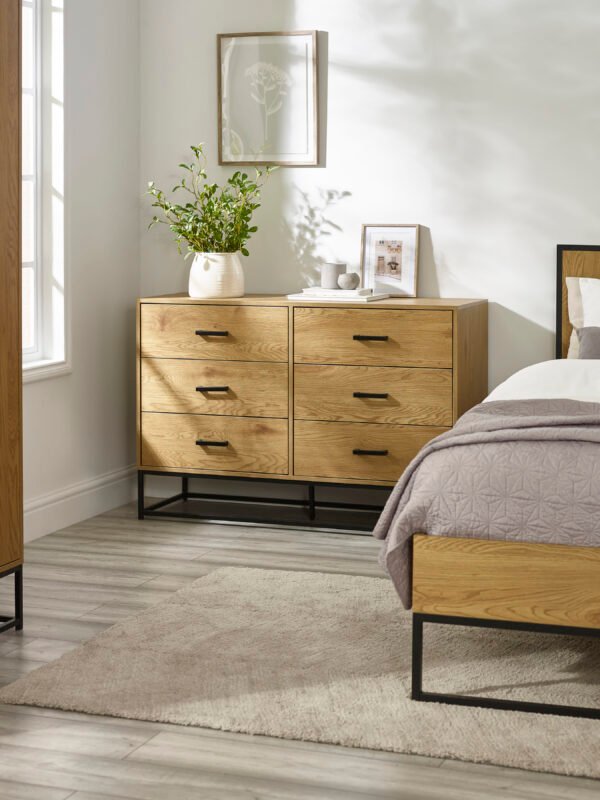 Harlow Light Oak Effect 6 Drawer Chest