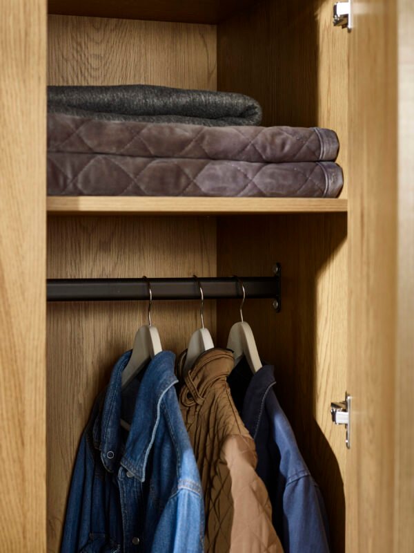 Harlow Light Oak Effect 2 Door Wardrobe - Image 7