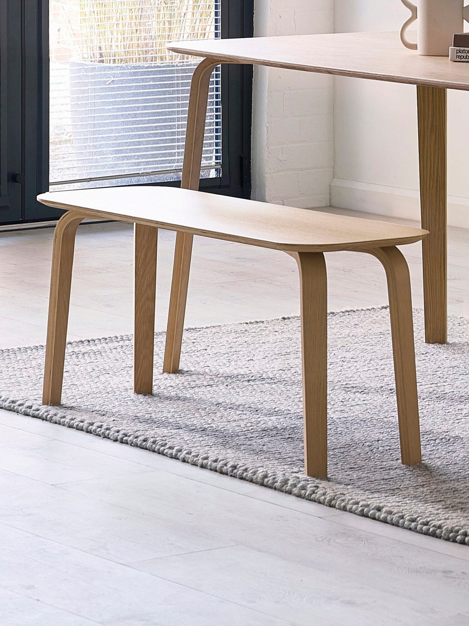 KAI005_1 Kaito Oak Curved Leg Bench