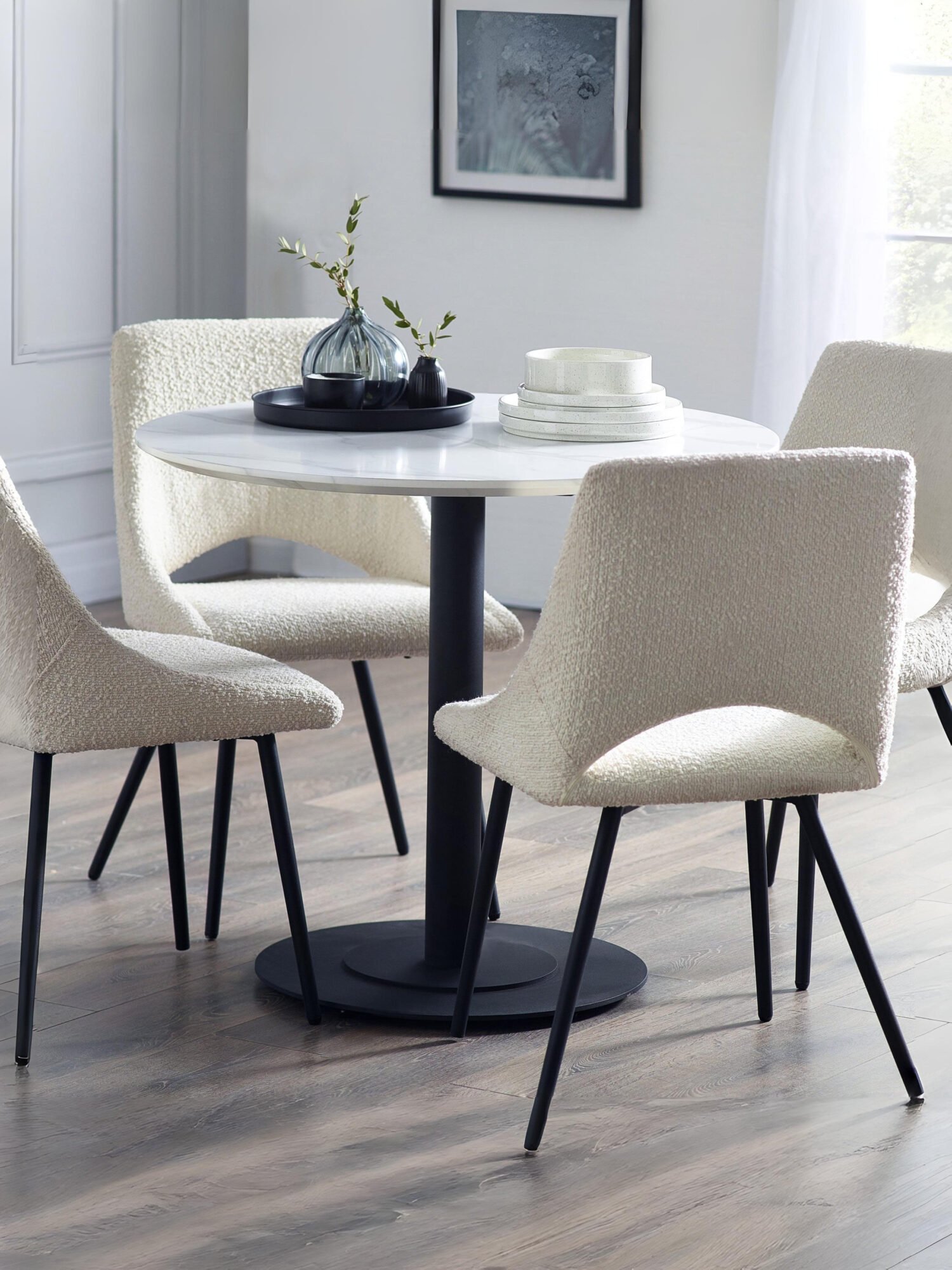 LUC301_1 Luca Round Pedestal 4 Seater Dining Table