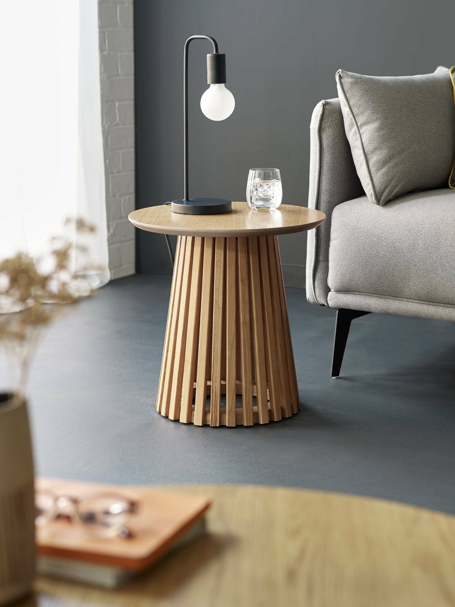 OLL004_1 Ollie Round Side Table - Image 1