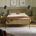 Sia Fluted Bed