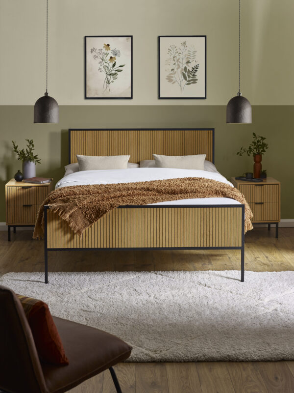 Sia Fluted Bed