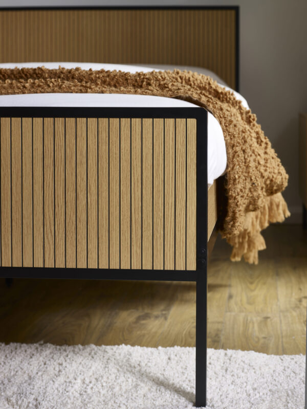 Sia Fluted Bed - Image 6
