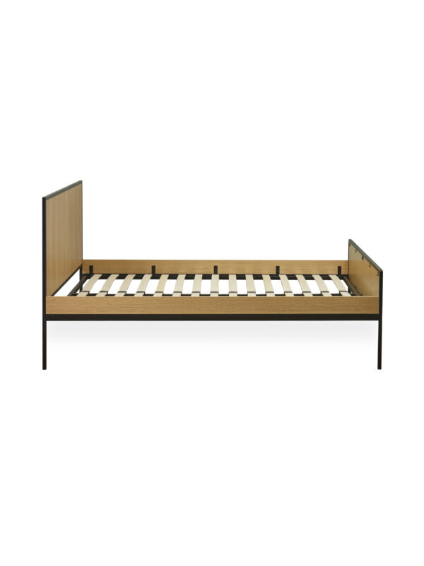 Sia Fluted Bed - Image 9