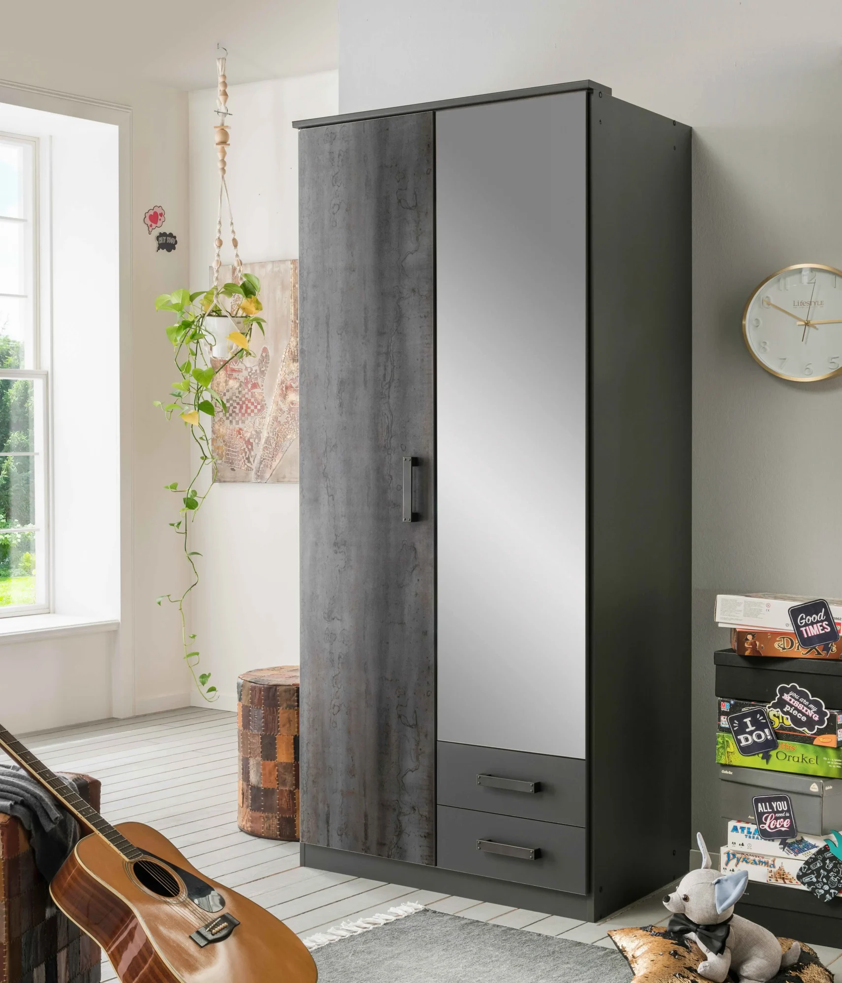 Helston 2 Door Wardrobe Helston 2 Door Wardrobe