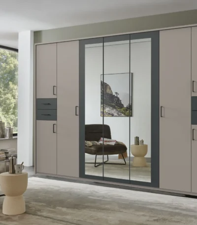 Hornsea 7 Door Wardrobe with Drawers
