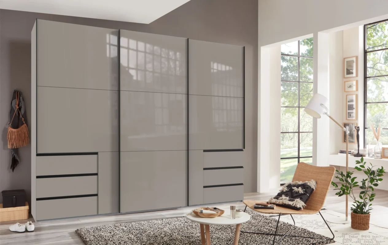 Wendover Sliding Wardrobe with Drawers