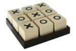 Barra Small White and Black Noughts & Crosses Game