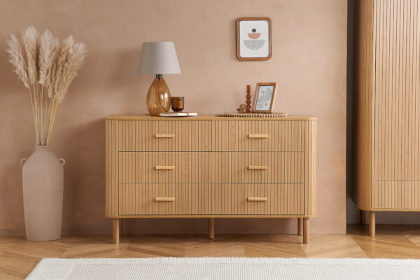 Axel 6 Drawer Fluted Chest - Image 4