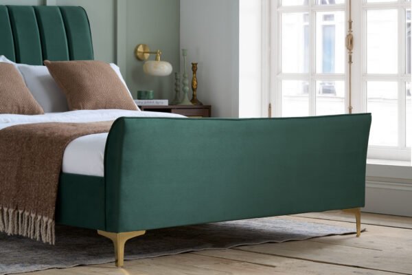 Clover Bed - Image 5