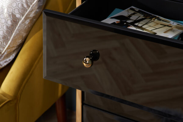 Fenwick 4 Drawer Chest - Image 7
