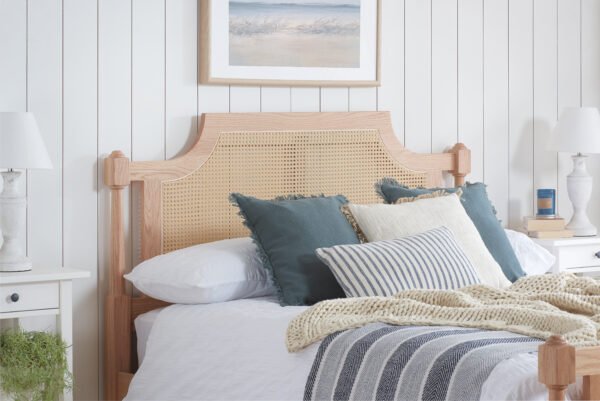 Geneva King Rattan Bed - Image 5