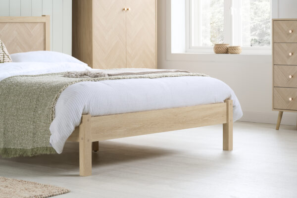 Herringford Bed - Image 5